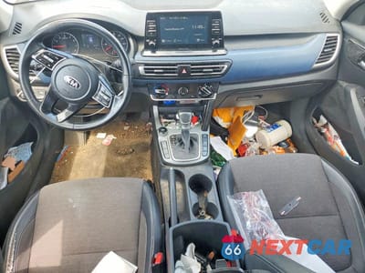 Zdjęcie 8 z 13 samochodu: 2021 KIA SELTOS S VIN:KNDEUCAA7M7226262 - miniatura