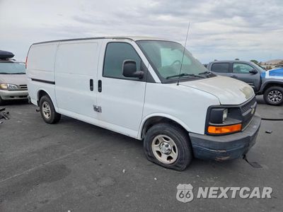 Czwarte zdjęcie samochodu z boku: 2008 CHEVROLET EXPRESS G1500 DELIVERY VAN VIN:1GCFG15X381150336 - miniatura