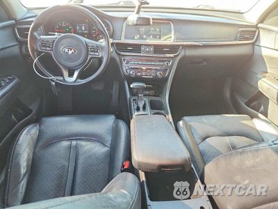 Zdjęcie 8 z 12 samochodu: 2017 KIA OPTIMA EX VIN:5XXGU4L39HG136976 - miniatura