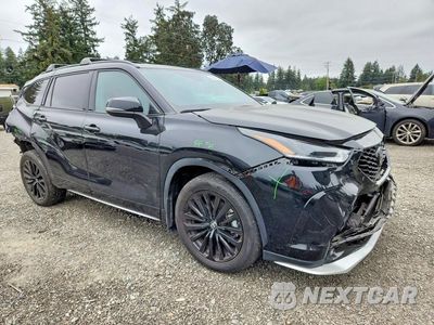 Czwarte zdjęcie samochodu z boku: 2023 TOYOTA HIGHLANDER XSE VIN:5TDKDRBH5PS524594 - miniatura