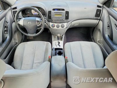Zdjęcie 8 z 12 samochodu: 2009 HYUNDAI ELANTRA GLS VIN:KMHDU46D79U630140 - miniatura