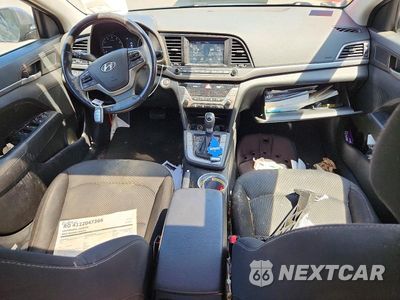 Zdjęcie 8 z 12 samochodu: 2018 HYUNDAI ELANTRA VALUE EDITION VIN:5NPD84LF1JH254919 - miniatura