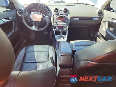 Zdjęcie 8 z 12 samochodu: 2011 AUDI A3 PREMIUM PLUS VIN:WAUKJAFMXBA083050 - miniatura