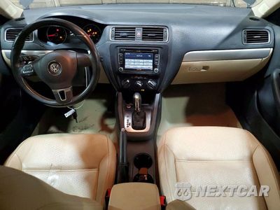 Zdjęcie 8 z 13 samochodu: 2014 VOLKSWAGEN JETTA SE VIN:3VWD07AJ9EM372939 - miniatura