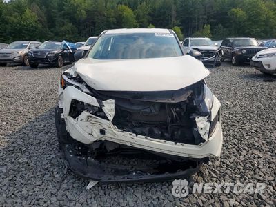 Piąte zdjęcie samochodu w środku: 2025 NISSAN ROGUE S VIN:5N1BT3AB3SC831202 - miniatura