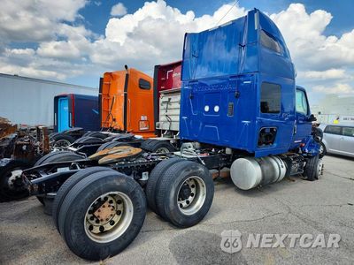 Trzecie zdjęcie samochodu z tyłu: 2022 INTERNATIONAL LT625 SEMI TRUCK VIN:3HSDZAPR6NN275332 - miniatura