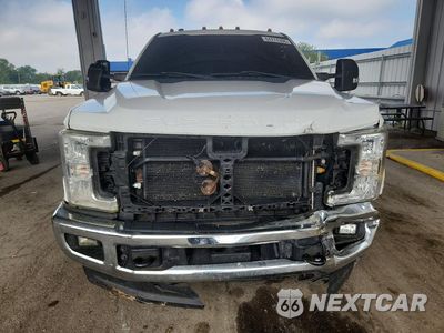 Piąte zdjęcie samochodu w środku: 2018 FORD F350 SUPER DUTY VIN:1FT8W3BT2JEC55294 - miniatura