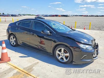 Czwarte zdjęcie samochodu z boku: 2017 CHEVROLET VOLT LT VIN:1G1RC6S5XHU213223 - miniatura