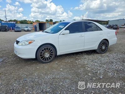 2003 TOYOTA CAMRY LE 4T1BE32K13U176817 - główne zdjęcie licytacji z USA - miniatura