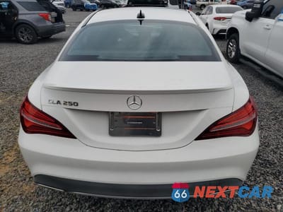 Zdjęcie 6 z 13 samochodu: 2019 MERCEDES-BENZ CLA 250 VIN:WDDSJ4EB9KN715796 - miniatura