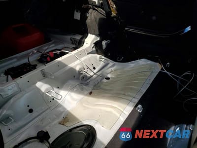 Zdjęcie 10 z 13 samochodu: 2015 BMW M4 VIN:WBS3R9C59FK333107 - miniatura