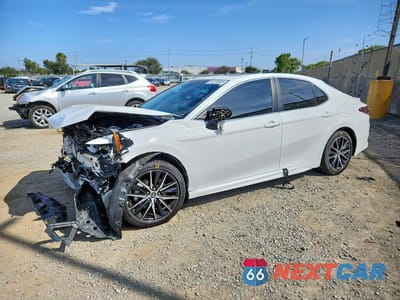 2024 TOYOTA CAMRY HYBRID SE 4T1S31AK6RU623209 - główne zdjęcie licytacji z USA - miniatura