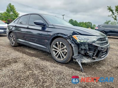 Czwarte zdjęcie samochodu z boku: 2024 VOLKSWAGEN JETTA SPORT VIN:3VWBM7BU9RM006795 - miniatura