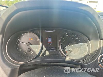 Zdjęcie 9 z 13 samochodu: 2017 NISSAN ROGUE SPORT SL VIN:JN1BJ1CP5HW019885 - miniatura