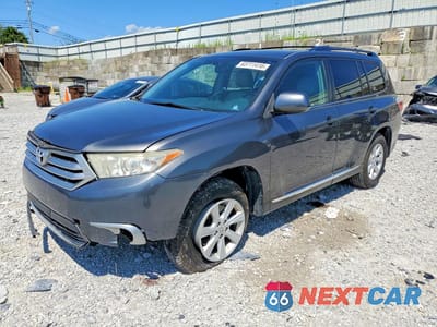 2013 TOYOTA HIGHLANDER SE 5TDBK3EHXDS238296 - główne zdjęcie licytacji z USA - miniatura