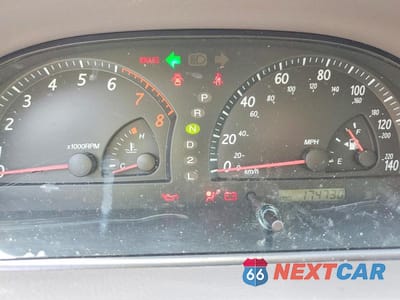 Zdjęcie 9 z 13 samochodu: 2003 TOYOTA CAMRY LE VIN:4T1BE32K03U196475 - miniatura