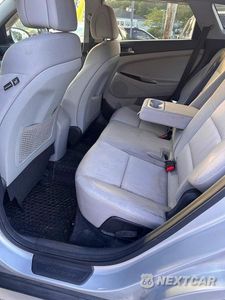 Zdjęcie 6 z 12 samochodu: 2018 HYUNDAI TUCSON SEL VIN:KM8J3CA49JU676774 - miniatura