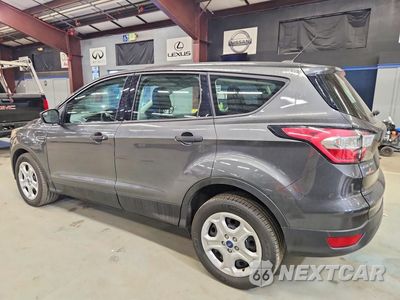 Drugie zdjęcie samochodu z przodu: 2018 FORD ESCAPE S VIN:1FMCU0F7XJUA18842 - miniatura
