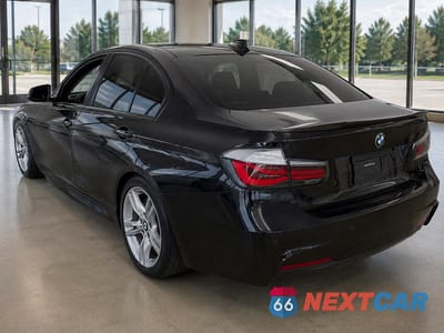 Trzecie zdjęcie samochodu z tyłu: 2016 BMW 320 I VIN:WBA8E1G51GNT34317 - miniatura