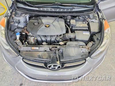 Zdjęcie 11 z 12 samochodu: 2012 HYUNDAI ELANTRA LIMITED VIN:KMHDH4AE4CU342958 - miniatura