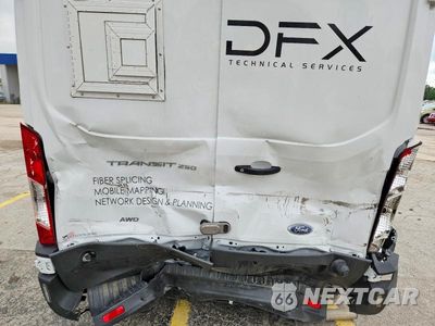Zdjęcie 10 z 13 samochodu: 2025 FORD TRANSIT T-250 VIN:1FTBR2X81SKA82883 - miniatura