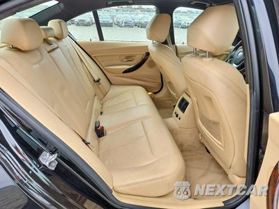 Zdjęcie 10 z 12 samochodu: 2015 BMW 328 D VIN:WBA3D3C55FK158421 - miniatura