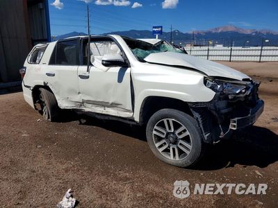 Czwarte zdjęcie samochodu z boku: 2014 TOYOTA 4RUNNER LIMITED VIN:JTEZU5JR8E5083155 - miniatura