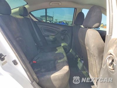 Zdjęcie 10 z 12 samochodu: 2018 NISSAN VERSA S VIN:3N1CN7AP5JL802568 - miniatura