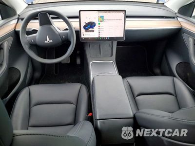 Zdjęcie 8 z 12 samochodu: 2024 TESLA MODEL Y VIN:7SAYGDEE4RF197878 - miniatura