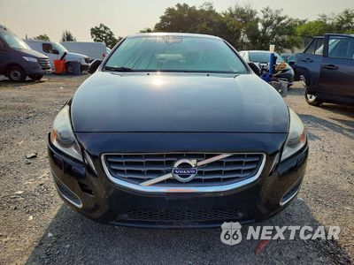 Piąte zdjęcie samochodu w środku: 2013 VOLVO S60 T5 VIN:YV1612FS1D2177267 - miniatura