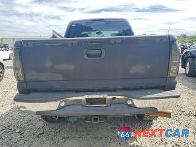Zdjęcie 6 z 12 samochodu: 2004 GMC SIERRA K2500 HEAVY DUTY VIN:1GTHK23294F213375 - miniatura