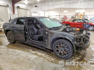 Czwarte zdjęcie samochodu z boku: 2017 CHRYSLER 300 S VIN:2C3CCAGG5HH545104 - miniatura
