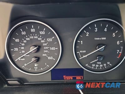 Zdjęcie 9 z 13 samochodu: 2017 BMW X1 VIN:WBXHT3Z35H4A53635 - miniatura