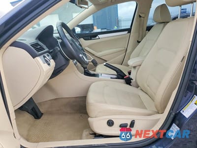 Zdjęcie 7 z 12 samochodu: 2012 VOLKSWAGEN PASSAT SE VIN:1VWBP7A38CC090892 - miniatura