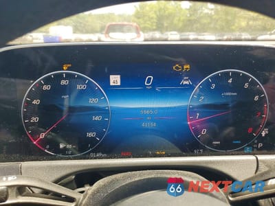 Zdjęcie 9 z 12 samochodu: 2025 MERCEDES-BENZ E 350 4MATIC VIN:W1KLF4HB9SA117216 - miniatura