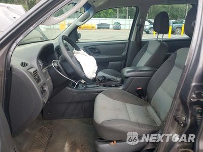 Zdjęcie 7 z 13 samochodu: 2005 FORD ESCAPE XLS VIN:1FMYU02Z05KA29282 - miniatura