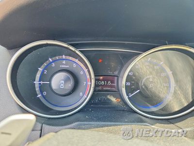 Zdjęcie 9 z 12 samochodu: 2011 HYUNDAI SONATA LIMITED 2.0T VIN:5NPEC4AB1BH212626 - miniatura