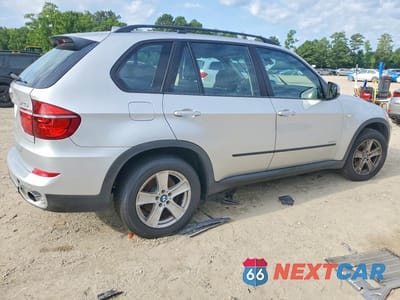 Trzecie zdjęcie samochodu z tyłu: 2012 BMW X5 XDRIVE35I VIN:5UXZV4C53CL747083 - miniatura