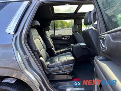 Piąte zdjęcie samochodu w środku: 2022 GMC YUKON SLT VIN:1GKS2BKD2NR133963 - miniatura