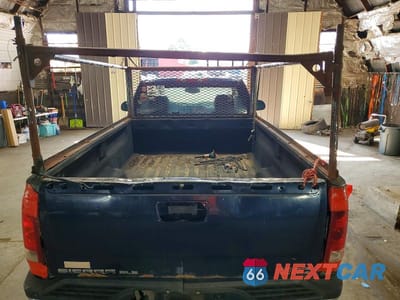 Zdjęcie 10 z 12 samochodu: 2009 GMC SIERRA K3500 SLE VIN:1GTHK84K29F126930 - miniatura