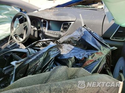 Zdjęcie 8 z 13 samochodu: 2017 HYUNDAI TUCSON SE PLUS VIN:KM8J33A41HU405556 - miniatura