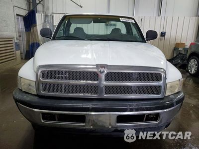 Piąte zdjęcie samochodu w środku: 2000 DODGE RAM 1500 VIN:1B7HF16Y5YS597764 - miniatura
