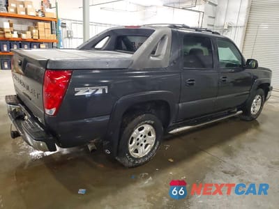 Trzecie zdjęcie samochodu z tyłu: 2005 CHEVROLET AVALANCHE K1500 VIN:3GNEK12Z45G244889 - miniatura