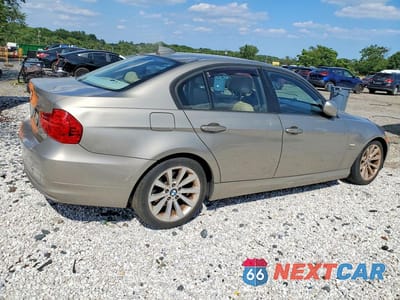 Trzecie zdjęcie samochodu z tyłu: 2009 BMW 328 XI SULEV VIN:WBAPK535X9A511569 - miniatura