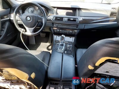 Zdjęcie 8 z 12 samochodu: 2015 BMW 535 I VIN:WBA5B1C59FD918339 - miniatura