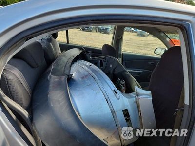 Zdjęcie 10 z 12 samochodu: 2006 KIA RIO BASE VIN:KNADE123466102226 - miniatura