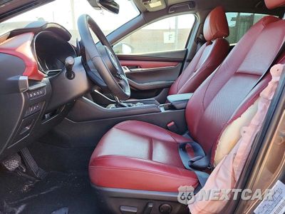 Zdjęcie 7 z 14 samochodu: 2024 MAZDA 3 PREMIUM PLUS VIN:JM1BPBNY8R1650202 - miniatura