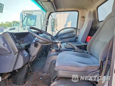 Zdjęcie 7 z 13 samochodu: 2019 ISUZU NPR HD VIN:54DC4W1B1KS811765 - miniatura