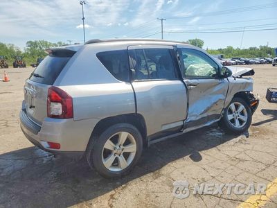 Trzecie zdjęcie samochodu z tyłu: 2016 JEEP COMPASS SPORT VIN:1C4NJDBBXGD632242 - miniatura