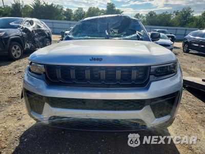 Piąte zdjęcie samochodu w środku: 2026 JEEP GRAND CHEROKEE BASE VIN:1C4RJHARXTC208518 - miniatura